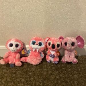 4 small pink beanie boos!🐒🦭🐨🐘